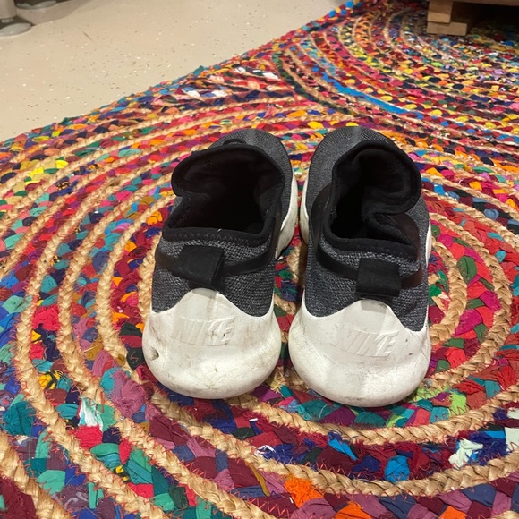 Nike Aptare Black Shoes main image 5